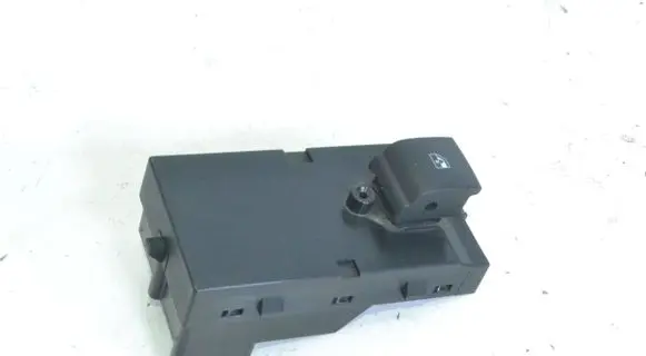 Opel Zafira C Electric window control switch 13301886 3258