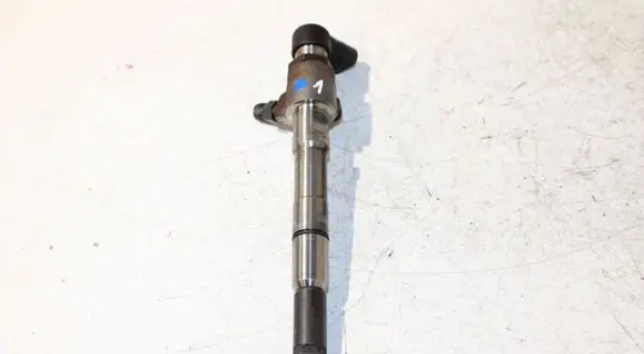 Volkswagen Golf VI Fuel injector 03L130277B