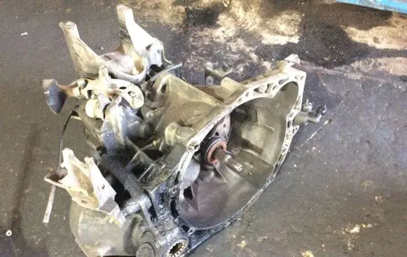 Peugeot 407 Manual 6 speed gearbox 9643921680