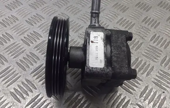 Nissan Almera Tino Power steering pump 7612955118