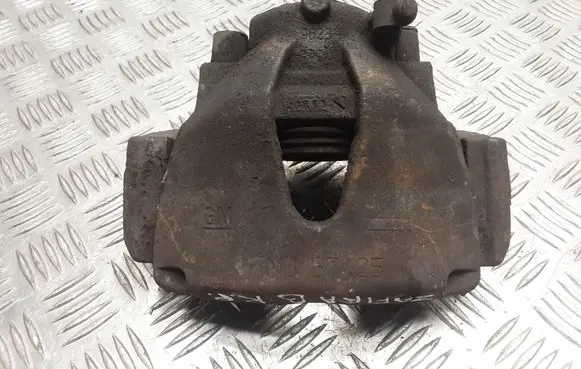 Opel Zafira B Front brake caliper 9823