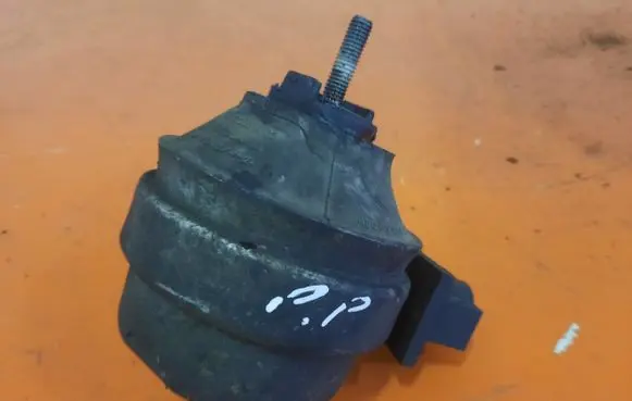 Volkswagen Crafter Engine mount vacuum valve 4B0199379E