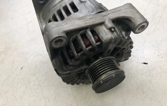 BMW 3 F30 F35 F31 Generator/alternator 8519890 412089891 FG18D111