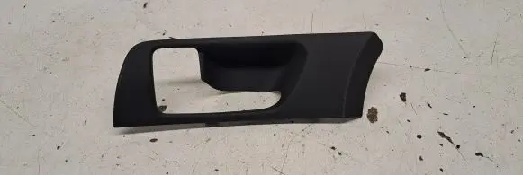 Toyota Avensis T250 Front door interior handle trim 6761605020