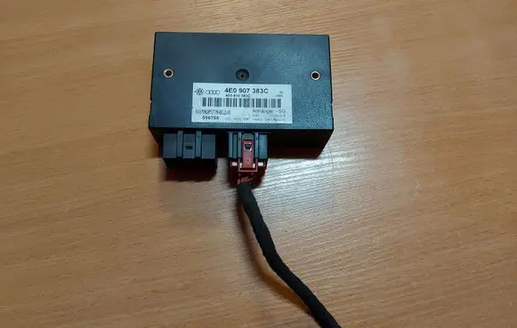Audi Q7 4L Tow bar trailer control unit/module 4E0907383C