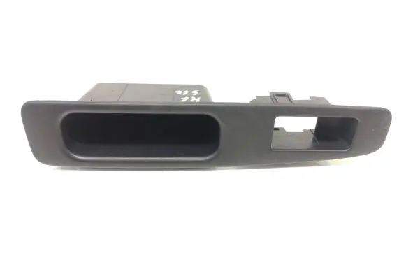 Nissan Qashqai Rear door window switch trim 82951JD000
