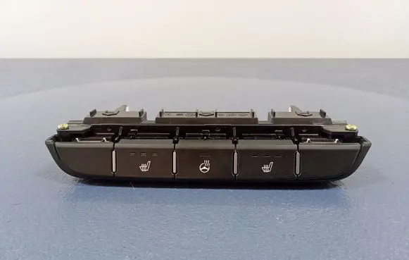 KIA Ceed Other switches/knobs/shifts 93315-J7010