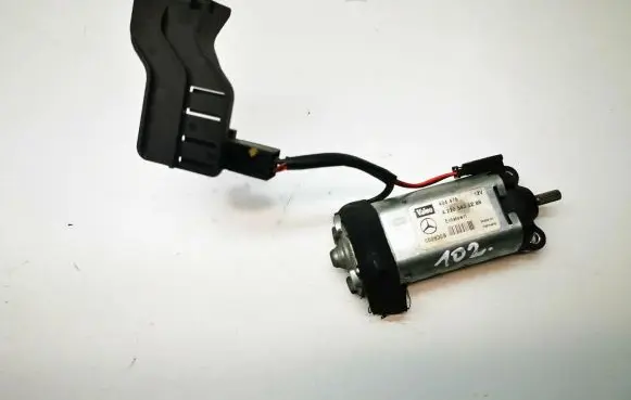 Chrysler 300 - 300C Steering column adjust motor A2205400288 A2114620039