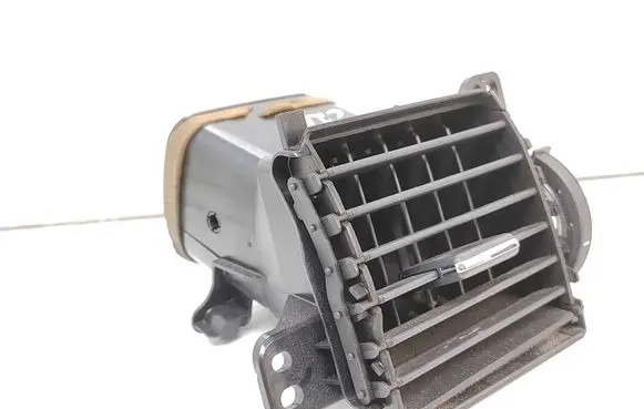 Toyota Auris 150 Dashboard side air vent grill/cover trim 9474