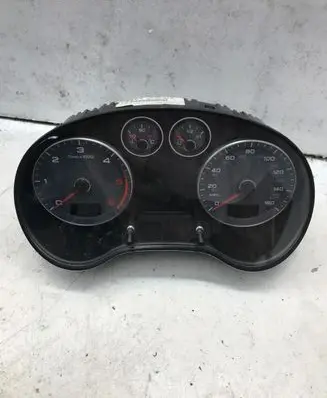 Audi A3 S3 8P Speedometer (instrument cluster) 8P0920982H