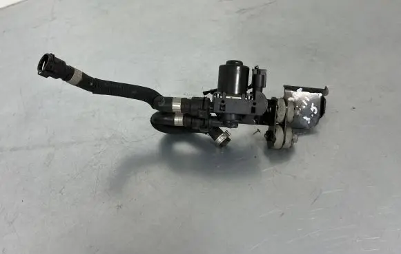 BMW 5 F10 F11 Electric auxiliary coolant/water pump 130416