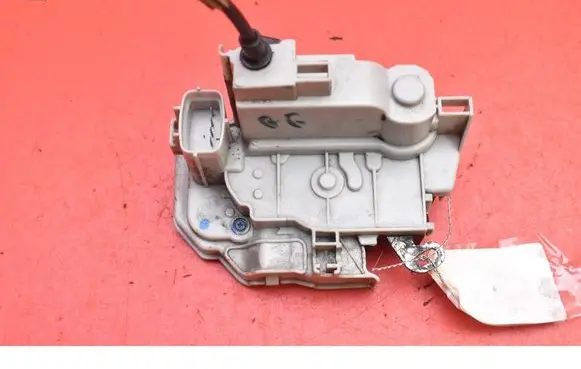 Front door lock