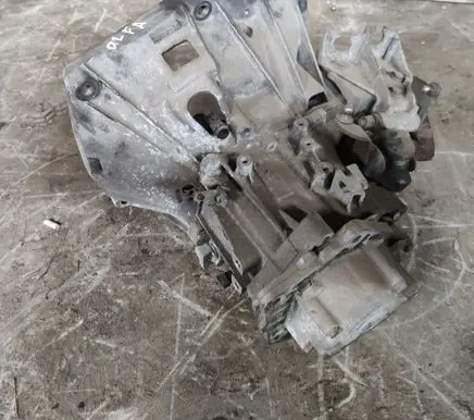 Alfa Romeo 147 Manual 5 speed gearbox 46807593