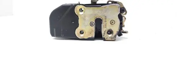 Chrysler PT Cruiser Front door lock