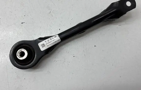 Tesla Model 3 Rear control arm 104442700C YXMA72950