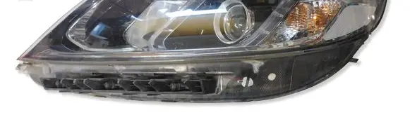 KIA Sorento Headlight/headlamp 921012P70 L009G7006T6