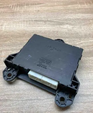 Toyota Prius (XW20) Air conditioning/heating control unit 8865047051 1776003362 USED