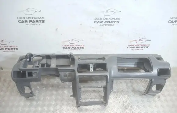 Mitsubishi Pajero Dashboard