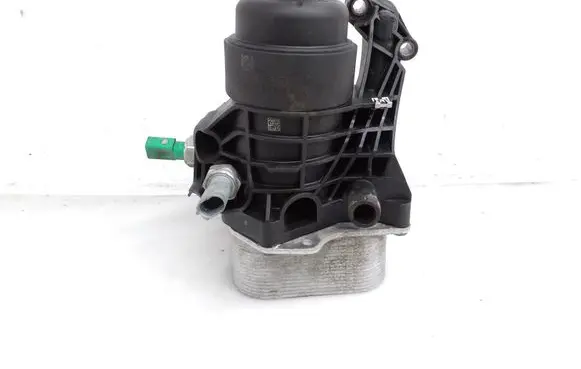 Skoda Octavia Mk3 (5E) Oil filter mounting bracket 03N115389T 03N117021