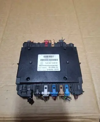 Volkswagen Touareg I Comfort/convenience module 7L6937049M