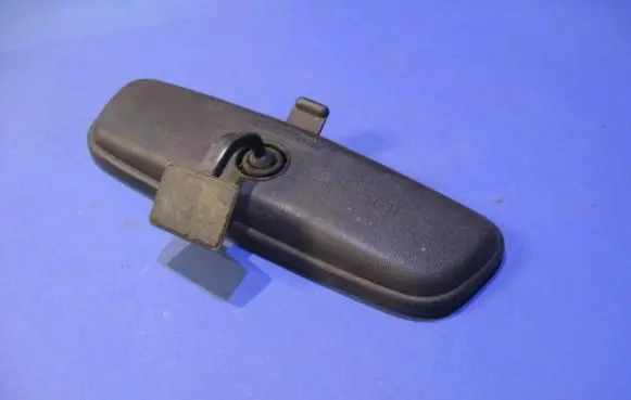 Ford Courier Rear view mirror (interior) E0110029