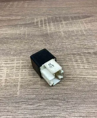 Mitsubishi Lancer Other relay MB629080 1567000110
