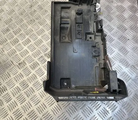 Opel Vectra C Battery box tray 24413806 0086022
