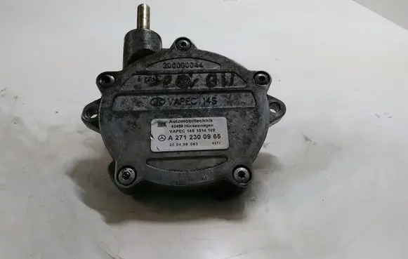 Mercedes-Benz C W203 Vacuum pump A2712300965 200000044