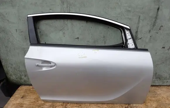 Door (2 Door Coupe)