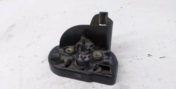 Volkswagen Caddy Sliding door lock 7H0843604K