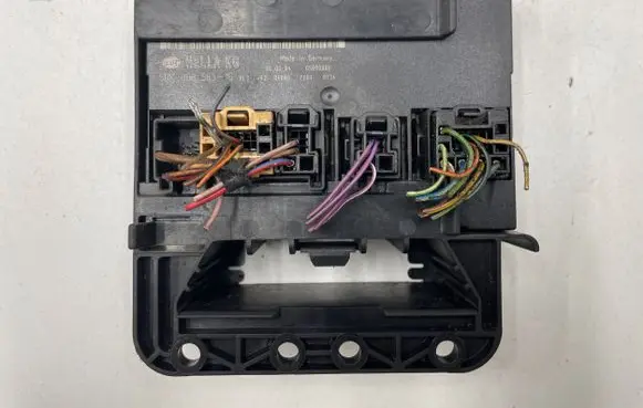 Volkswagen Golf V Comfort/convenience module 5DK00858316 05600800