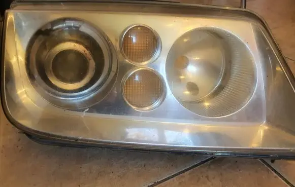 Volkswagen Bora Headlight/headlamp 1J5941016AM 0301162272