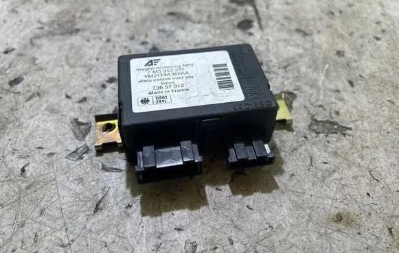 Ford Galaxy Immobilizer control unit/module 7M3953257 YM2119A366AA 73657912