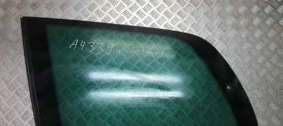 Ford Galaxy Rear side window