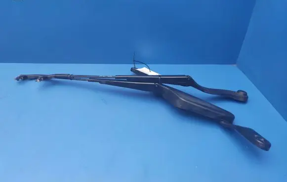 Mercedes-Benz C W204 Front wiper blade arm A2048201344 3392126007 97036203