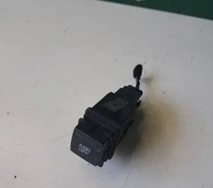 Traction control (ASR) switch