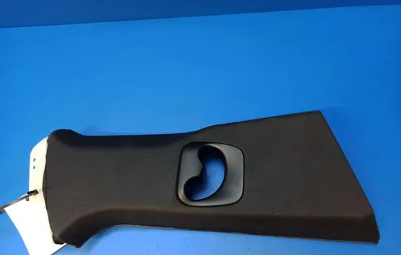 (B) pillar trim (top)