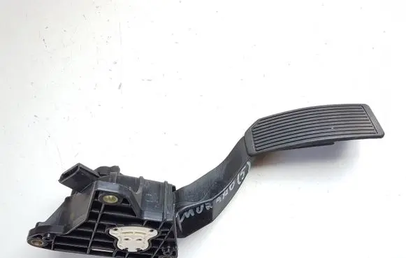 Nissan Murano Z50 Accelerator throttle pedal 18002CB000