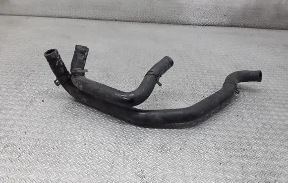 Volkswagen Golf IV Engine coolant pipe/hose