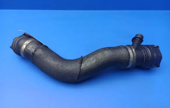 BMW 7 E65 E66 Engine coolant pipe/hose 7789742
