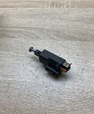 Opel Astra H Brake pedal sensor switch 15609A BRAKELIGHTSENSOR