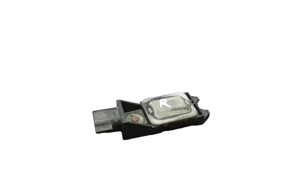Volvo XC90 Airbag deployment crash/impact sensor 8697422