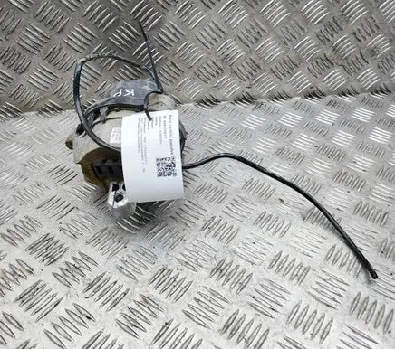 BMW 5 G30 G31 G38 Engine mount bracket 6860482
