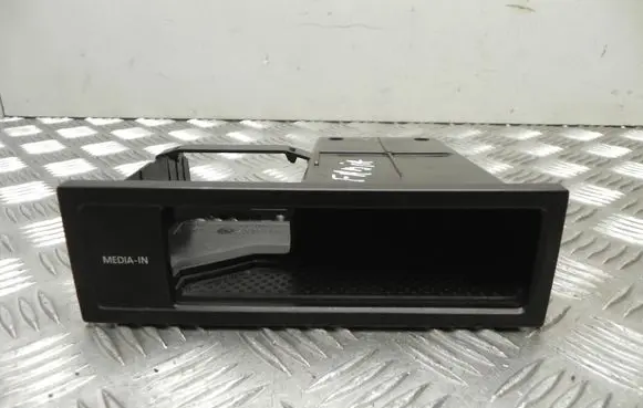 Skoda Fabia Mk2 (5J) Glove box set 5J0035341 T8522