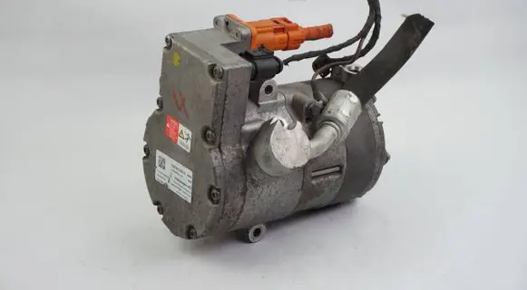Volkswagen Golf VII Air conditioning (A/C) compressor (pump) 5QE816803H