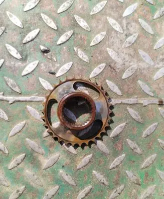 BMW 5 E39 Timing chain sprocket 1738470