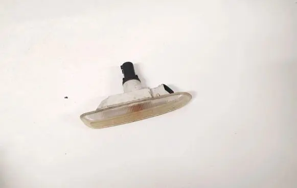 BMW 3 E46 Front fender indicator light 63132228591