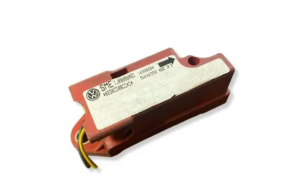 Volkswagen Bora Airbag deployment crash/impact sensor 1J0909606D