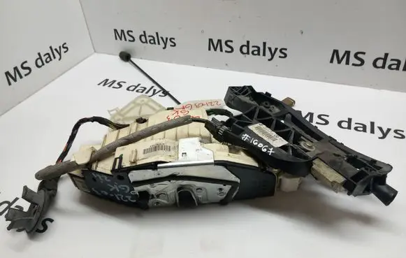 Mercedes-Benz S W221 Rear door lock A2217300335 2217300335 A2217601534
