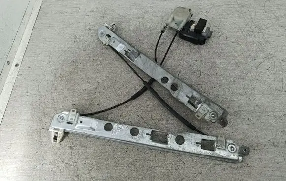 Renault Megane II Front door window regulator with motor